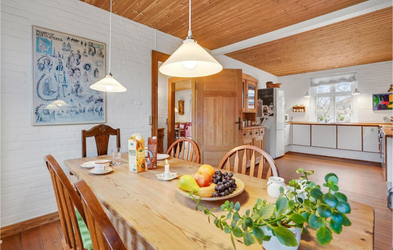 Lovely Home In Sonderborg With Kitchen Bagian luar foto