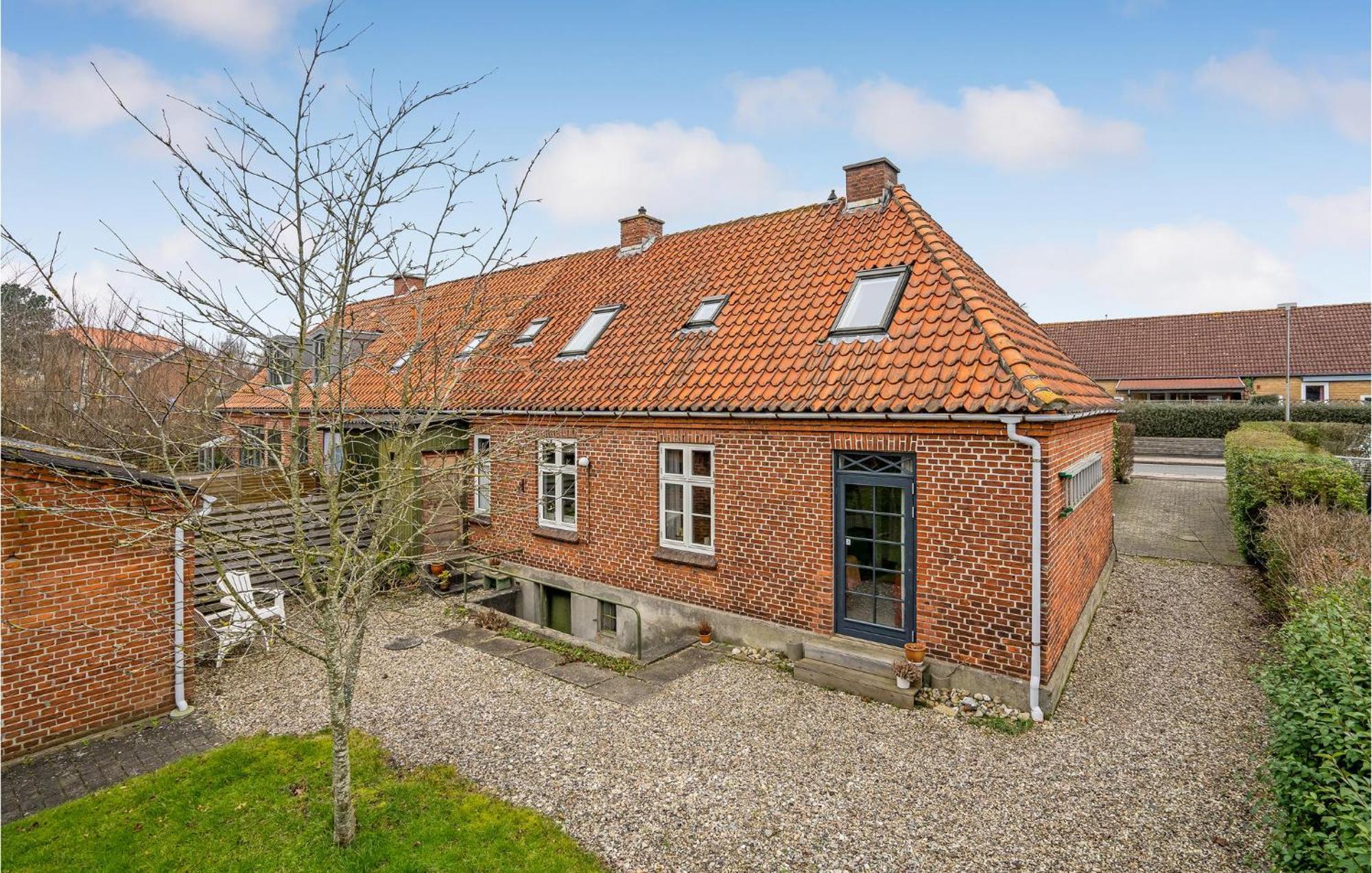 Lovely Home In Sonderborg With Kitchen Bagian luar foto